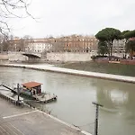 Trastevere Four Seasons Tiber View Apartamento *