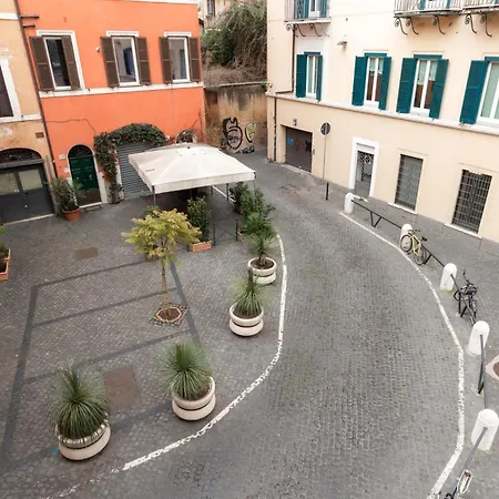 Appartamento Trastevere Four Seasons Tiber View *