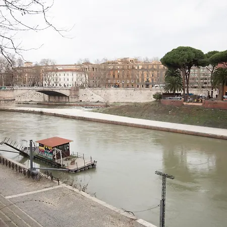 Trastevere Four Seasons Tiber View Appartamento *