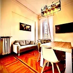 Apartament Trastevere Four Seasons Tiber View Rzym